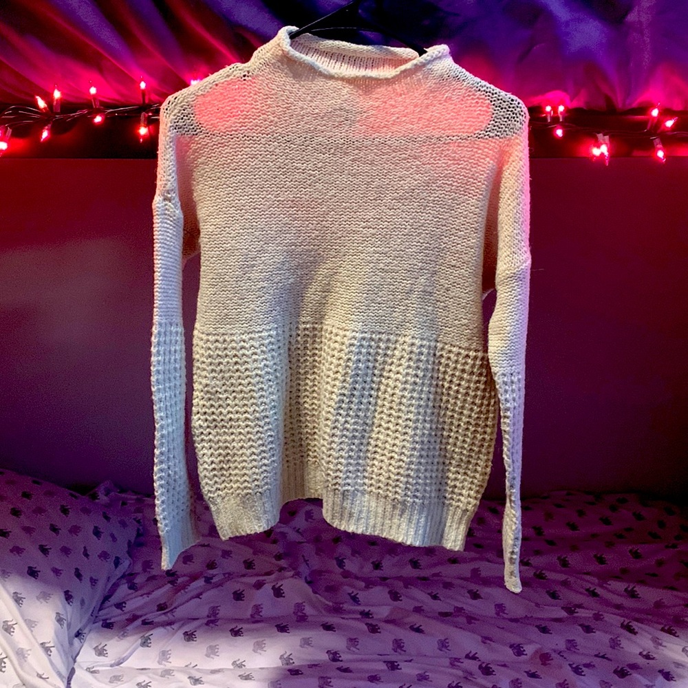 AMERICAN EAGLE SWEATER - SIZE S